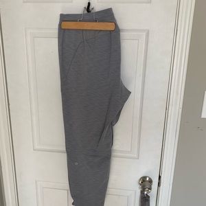 Lululemon Balancer Pant 27" *Everlux Heathered Rhino Grey. Size XL